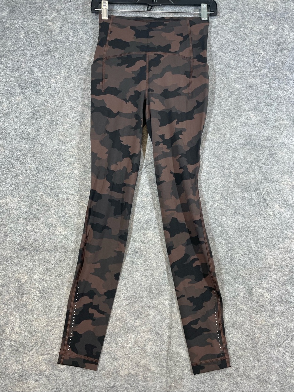 Lululemon Camo Leggings Brown Black Reflective Hem High Rise Yoga Pants Size 4